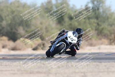 media/Nov-02-2025-CVMA (Sun) [[337aff29ab]]/Race 8-Formula Lightweight Twins Shootout/